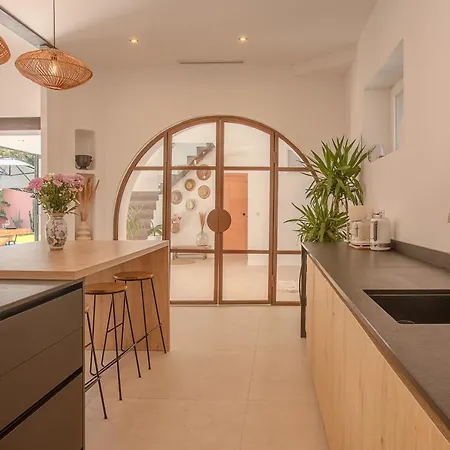 De 300m² Proche De La Plage